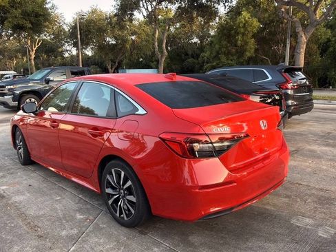 Used 2022 Honda Civic EX image 7