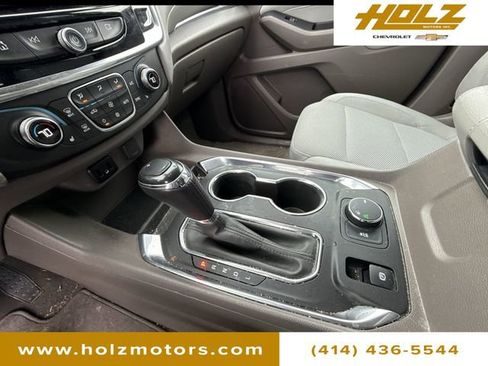 Used 2018 Chevrolet Traverse LT image 7