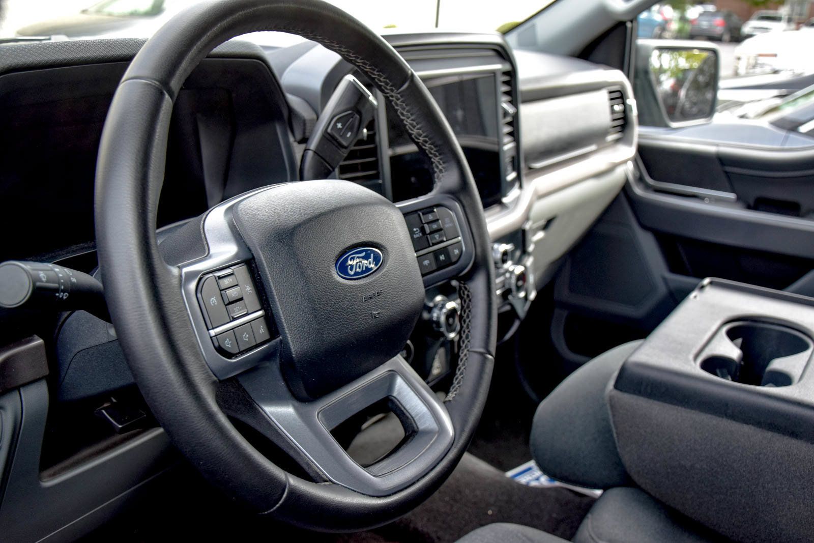 Used 2025 Ford F150 XLT w/ Equipment Group 301A Standard AWD/4WD image 10