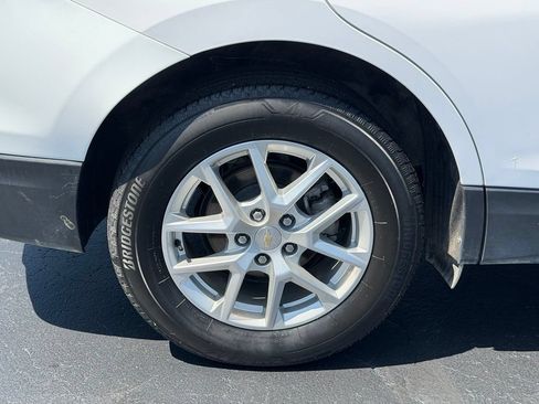 Used 2024 Chevrolet Equinox LT AWD/4WD image 10
