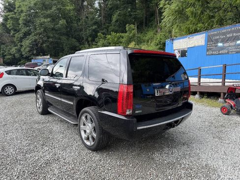 Used 2011 Cadillac Escalade Luxury AWD/4WD image 9