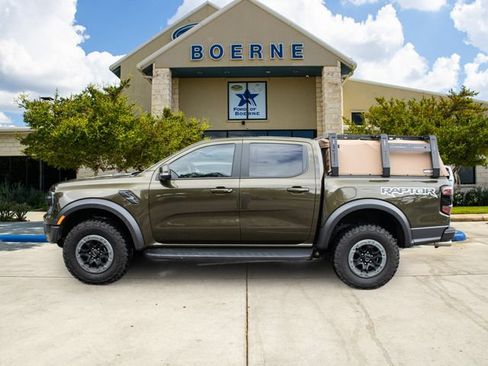 Used 2025 Ford Ranger Raptor AWD/4WD image 2
