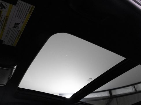 Used 2023 Cadillac XT4 Luxury w/ Cold Weather Package image 32