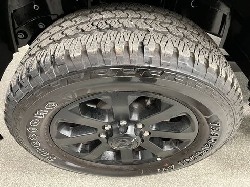 Used 2025 RAM 2500 Big Horn AWD/4WD image 15