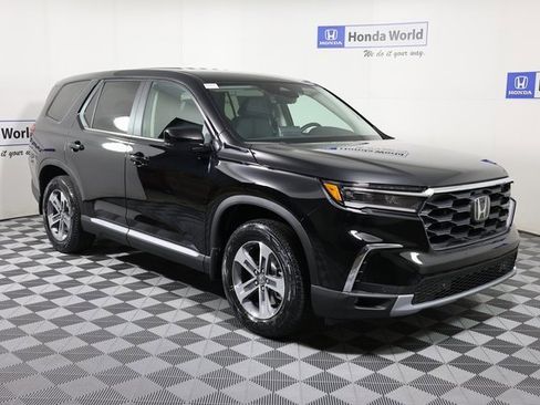 New 2025 Honda Pilot EX-L image 3