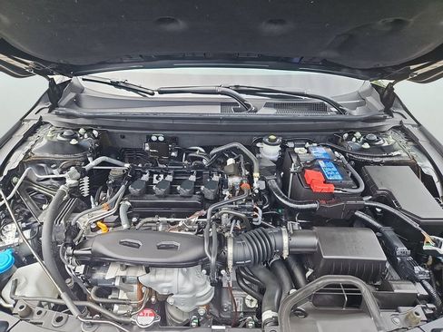 Certified 2025 Honda Accord LX image 28