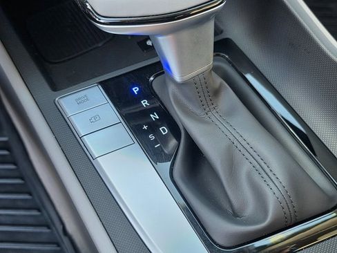 Certified 2025 Hyundai Elantra Sport image 26