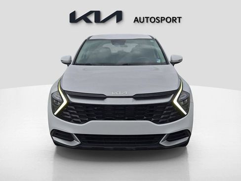 Used 2023 Kia Sportage EX image 2