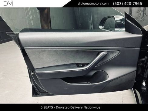 Used 2018 Tesla Model 3 Long Range RWD image 24