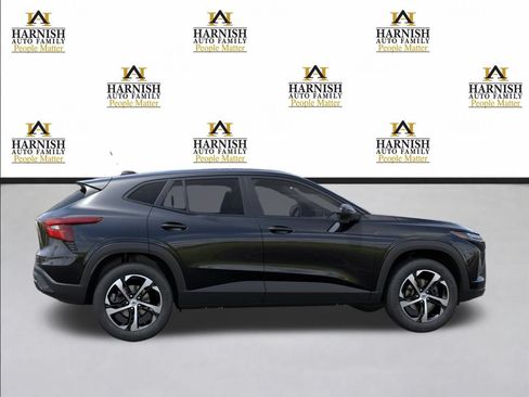 New 2026 Chevrolet Trax RS FWD image 5