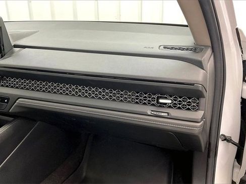 Certified 2025 Honda Accord SE image 18