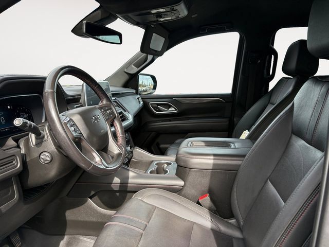 Used 2022 Chevrolet Suburban RST w/ Luxury Package AWD/4WD image 9