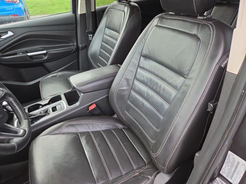 Used 2018 Ford Escape SEL AWD/4WD image 2