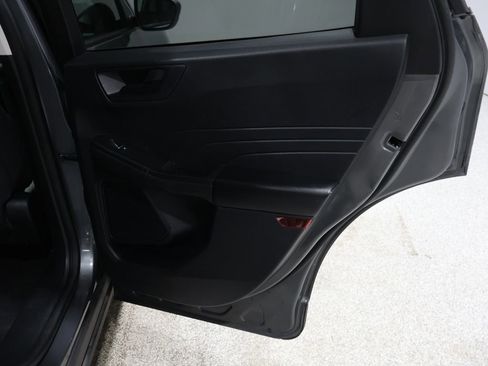 Used 2022 Ford Escape SE image 21