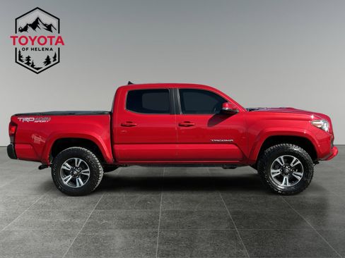 Certified 2017 Toyota Tacoma TRD Sport w/ Tow Package (A/T) image 6