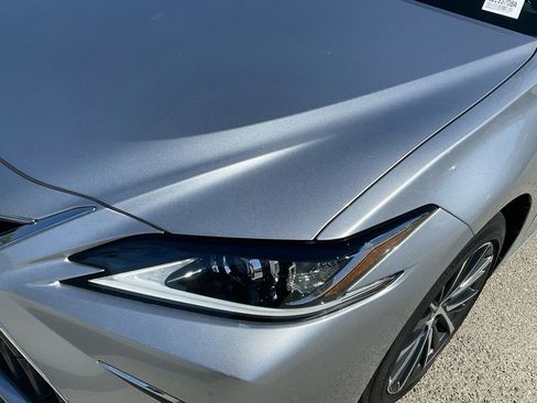 Used 2022 Lexus ES 350 w/ Premium Package image 33