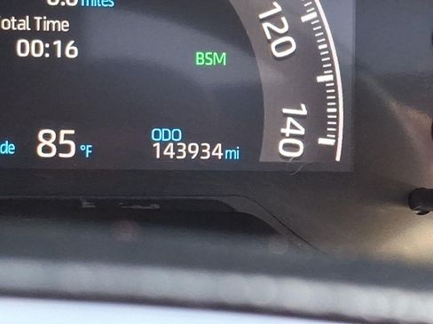 Used 2019 Toyota RAV4 XSE AWD/4WD image 22