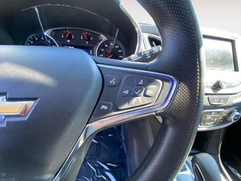 Used 2023 Chevrolet Equinox LT image 20