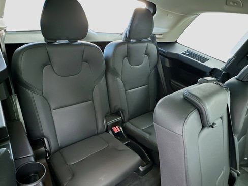 Used 2023 Volvo XC90 T8 Plus w/ Protection Package Premier image 20