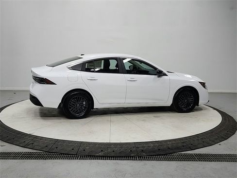 New 2026 Nissan Sentra SV w/ SV Convenience Package image 8