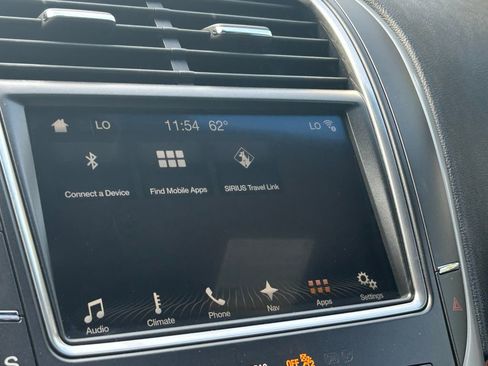 Used 2017 Lincoln MKX Reserve image 16