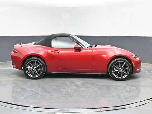 Used 2016 MAZDA MX-5 Miata Grand Touring image 11
