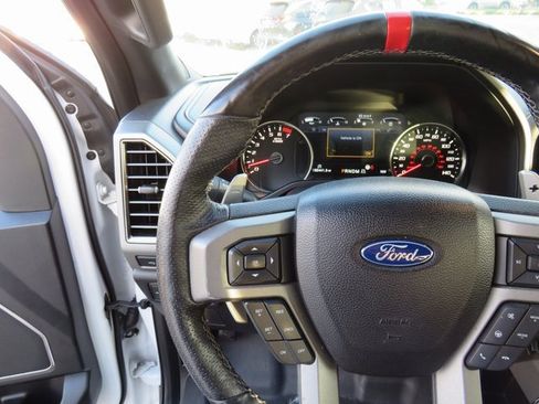 Used 2017 Ford F150 Raptor w/ Equipment Group 802A Luxury image 41