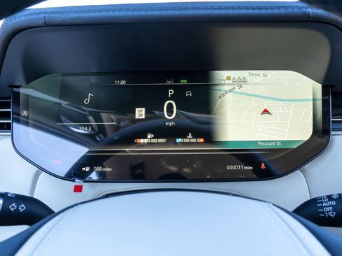 New 2026 Land Rover Range Rover SE image 13