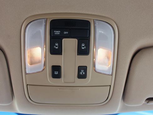 Used 2016 Kia Sedona LX w/ Option Group 020 image 24