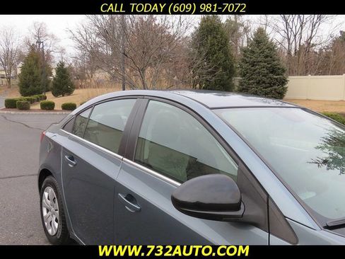 Used 2012 Chevrolet Cruze LS w/ Connectivity Package image 18