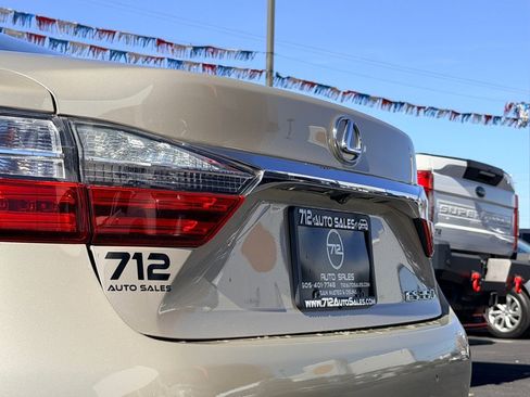 Used 2016 Lexus ES 350 w/ Premium Package w/Wood Trim image 36