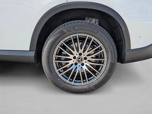 New 2026 Mercedes-Benz GLC 300 image 9