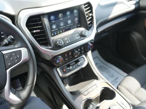 Used 2023 GMC Acadia SLE w/ Elevation Edition AWD/4WD image 27