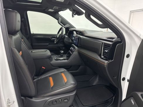 Used 2022 GMC Sierra 1500 AT4 w/ AT4 Preferred Package AWD/4WD image 55
