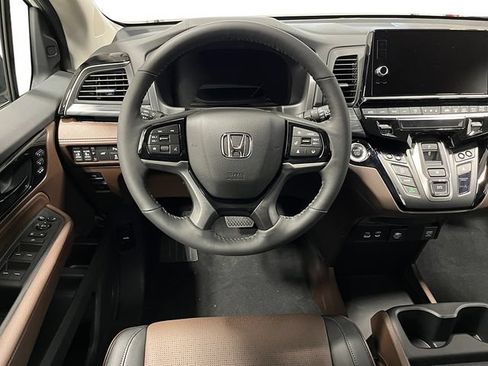 New 2026 Honda Odyssey Elite image 18