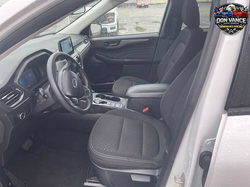 Used 2025 Ford Escape Active AWD/4WD image 9
