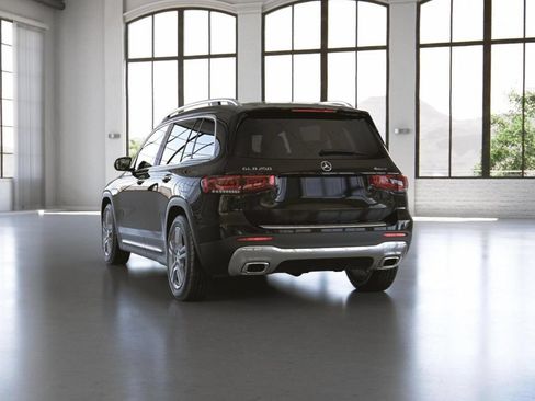 Certified 2023 Mercedes-Benz GLB 250 4MATIC image 28