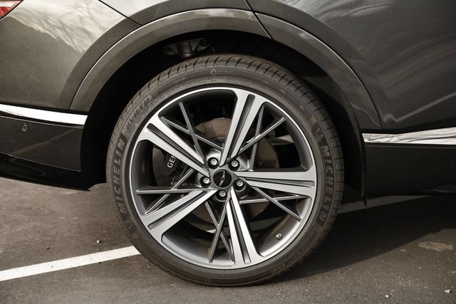 New 2026 Genesis GV80 3.5T e-SC AWD/4WD image 6