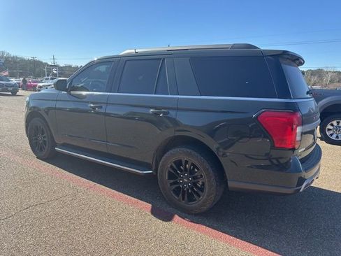 Certified 2022 Ford Expedition XLT image 7