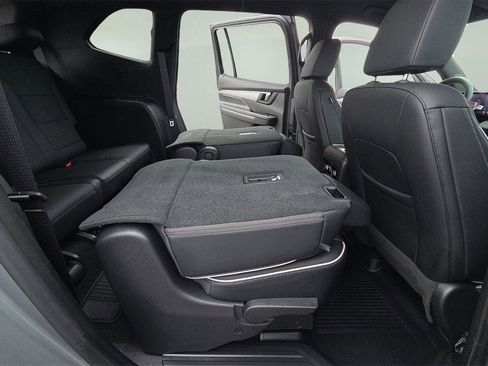 Used 2025 Buick Enclave Preferred w/ LPO, Floor Liner Package image 34