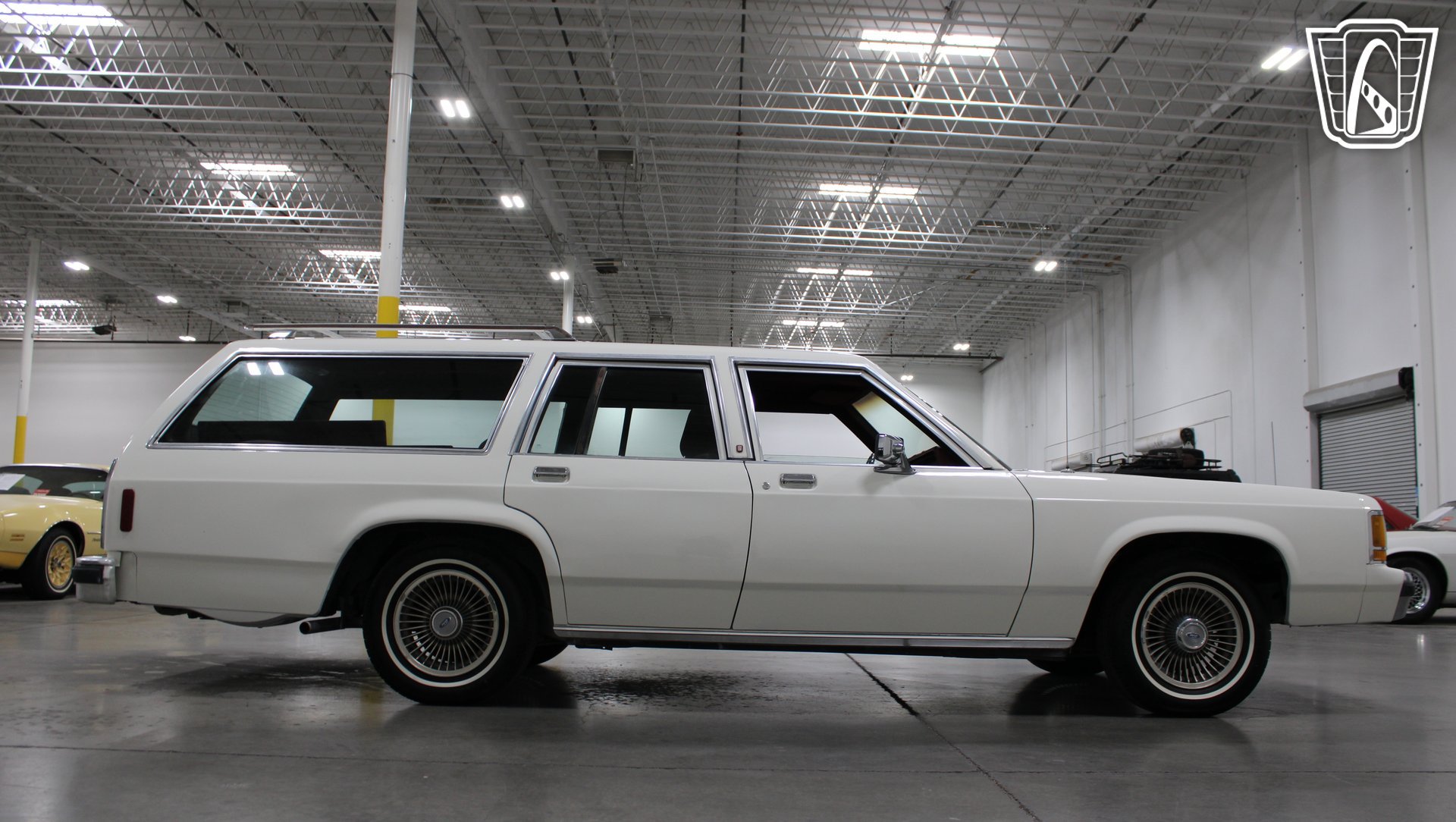 Used 1988 Ford LTD Country Squire RWD image 24