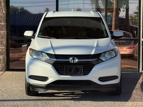 Used 2016 Honda HR-V LX image 19