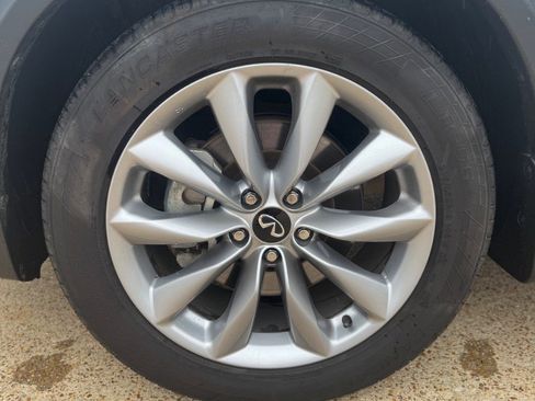 Used 2022 INFINITI QX50 Luxe image 6