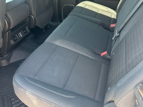 Used 2025 Chevrolet Silverado 2500 LT AWD/4WD image 16