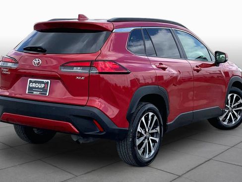 Used 2024 Toyota Corolla Cross XLE image 13