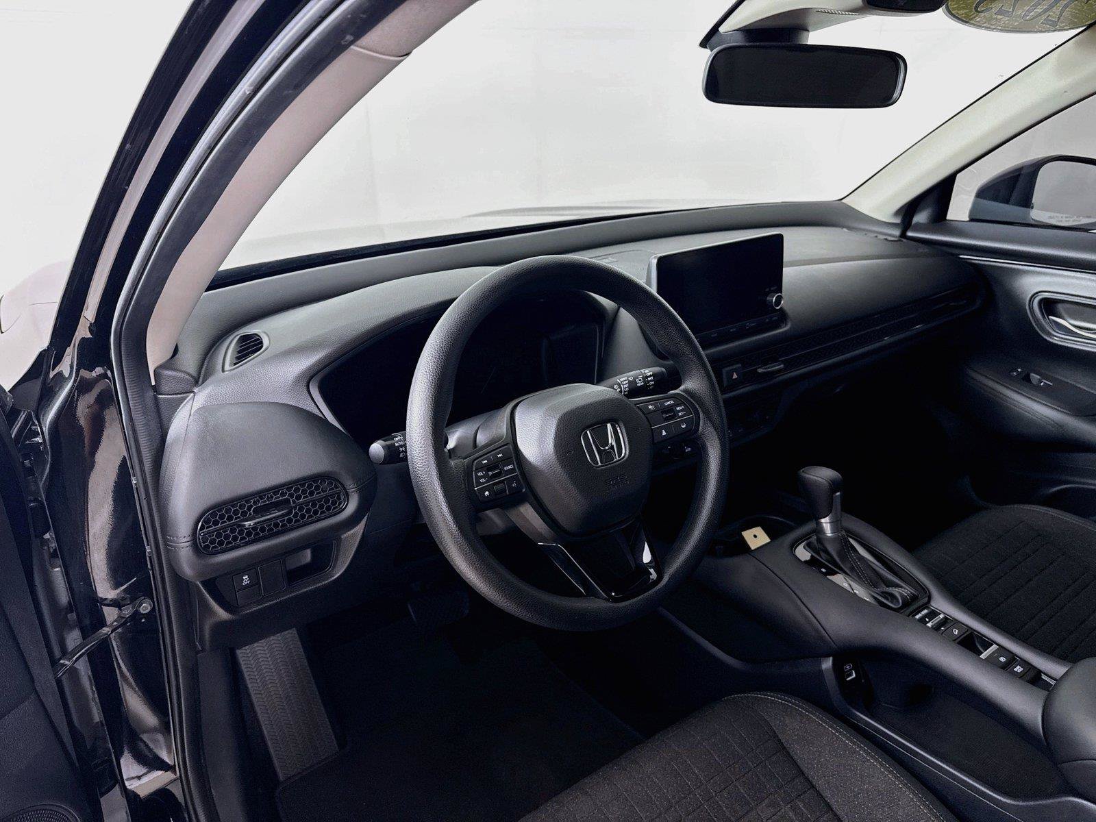 Used 2023 Honda HR-V LX image 22