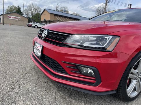 Used 2016 Volkswagen Jetta GLI SEL image 10