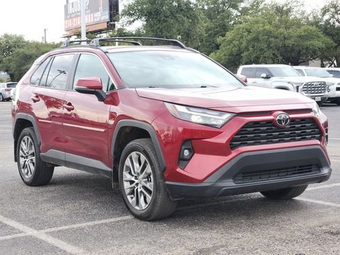 Used 2023 Toyota RAV4 XLE Premium FWD image 2