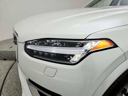 Used 2023 Volvo XC90 B5 Plus image 28