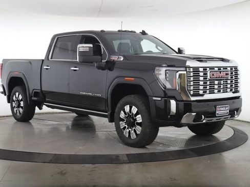 Used 2024 GMC Sierra 2500 Denali w/ Denali Reserve Package AWD/4WD image 2